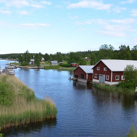 Vardshuset Idyllen Barang 外观 照片